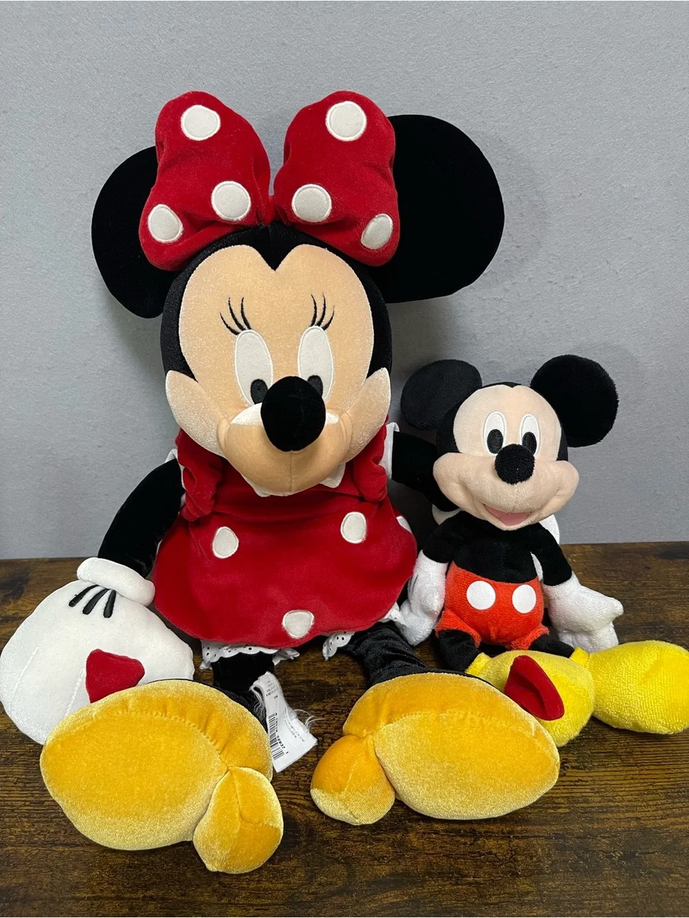 Disney Mickey & Minnie Mouse Plush Stuffed Animals Lot of 2 Medium 2019 CH32803
